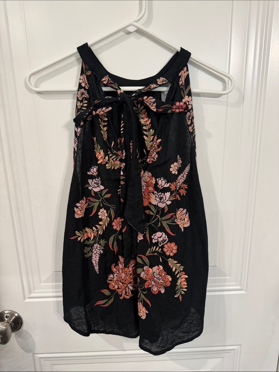 Free People Dresses & Skirts - Free People Black Floral Top